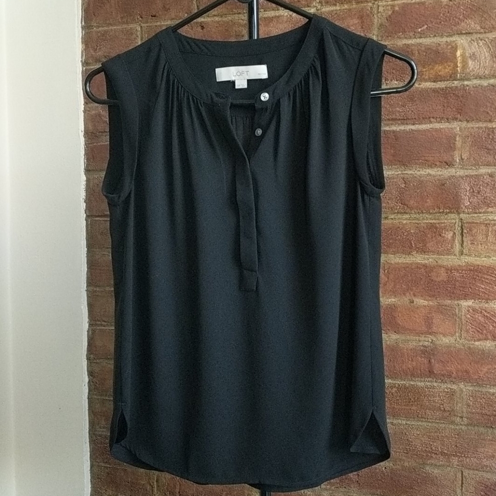 LOFT XXSP black button sleeveless blouse